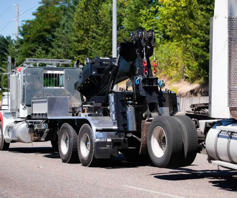tow truck on western highway approach to Saanich